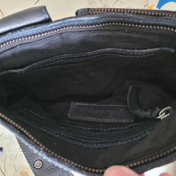 Free People Black Leather Crossbody Bag. Pouch. Fanny Bag.Size 11"×5". - Picture 10 of 11
